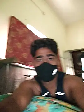 Snapshot of Love_birdss chatting on October 23, 2025, 7:29 am Love birdss online show from October 23, 2025, 7:29 am