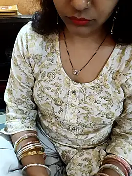 Snapshot of Diya_143 chatting on March 24, 2026, 4:45 pm Diya 143 online show from March 24, 2026, 4:45 pm