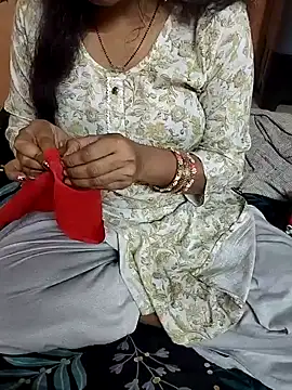 Snapshot of Diya_143 chatting on April 4, 2026, 4:22 am Diya 143 online show from April 4, 2026, 4:22 am