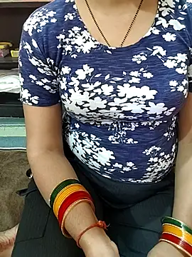 Snapshot of Diya_143 chatting on April 16, 2026, 5:52 am Diya 143 online show from April 16, 2026, 5:52 am