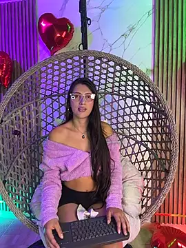 brenda moris01 online show from February 11, 2026, 10:26 pm