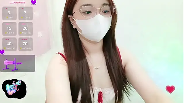 littlecn online show from October 16, 2025, 12:33 am
