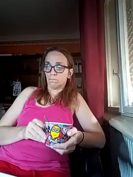 Snapshot of Dettybitch40 chatting on September 10, 2025, 7:30 am Dettybitch40 online show from September 10, 2025, 7:30 am