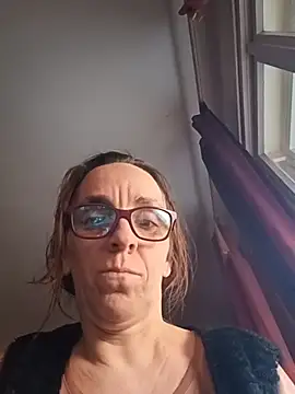 Snapshot of Dettybitch40 chatting on November 30, 2025, 9:13 am Dettybitch40 online show from November 30, 2025, 9:13 am