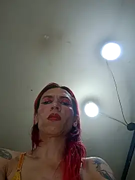 Snapshot of VanessaWolf chatting on May 12, 2026, 2:03 pm VanessaWolf online show from May 12, 2026, 2:03 pm