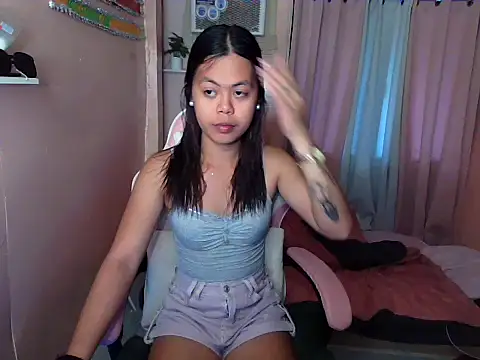 young salsalita online show from July 13, 2026, 6:49 am