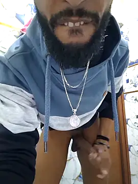 kingofextrasize online show from April 7, 2026, 5:02 pm