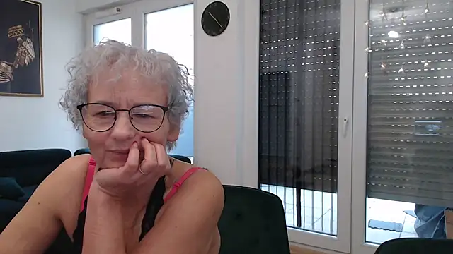 Hot Ann52 online show from January 20, 2025, 9:24 am