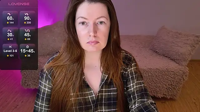 Snapshot of Kira_land chatting on April 27, 2026, 9:02 pm Kira land online show from April 27, 2026, 9:02 pm