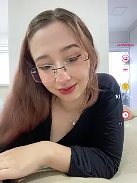 Snapshot of tsuki_chan_on chatting on May 24, 2026, 7:30 pm tsuki chan on online show from May 24, 2026, 7:30 pm