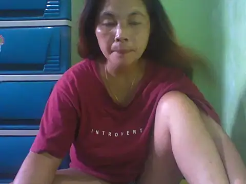 Snapshot of big_tits24 chatting on October 24, 2025, 6:54 am big tits24 online show from October 24, 2025, 6:54 am
