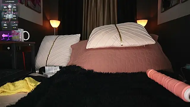 Emilyjhonson 01 online show from October 16, 2025, 1:56 pm