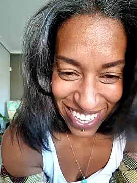 Snapshot of Goldenlace chatting on January 17, 2025, 4:26 pm Goldenlace online show from January 17, 2025, 4:26 pm