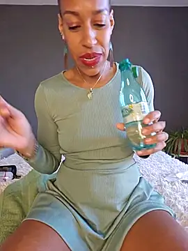 Goldenlace online show from March 13, 2026, 11:17 am