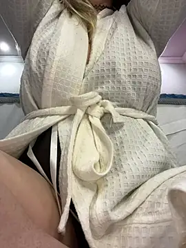 Vivian MayXxX online show from January 11, 2025, 2:41 am