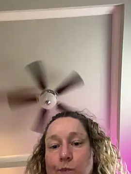 Vivian MayXxX online show from February 7, 2025, 9:15 pm