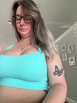 Vivian MayXxX online show from March 12, 2025, 8:10 pm