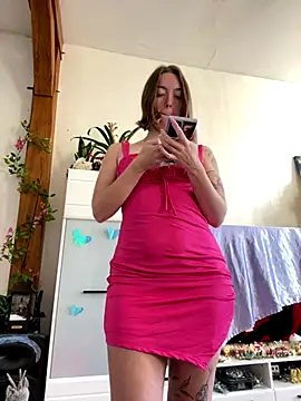 Snapshot of Daisy_Michto_Officiel chatting on December 6, 2024, 9:10 am Daisy Michto Officiel online show from December 6, 2024, 9:10 am