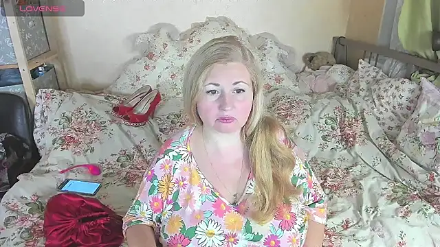 BustyDonnaSexyy online show from February 25, 2026, 5:00 pm