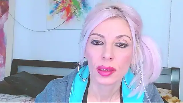 HoneyLara online show from February 25, 2025, 11:22 pm