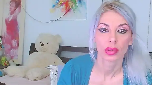 HoneyLara online show from March 12, 2026, 9:21 pm