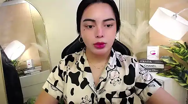 Snapshot of HotstuffCherrySummer chatting on February 25, 2025, 8:03 am HotstuffCherrySummer online show from February 25, 2025, 8:03 am