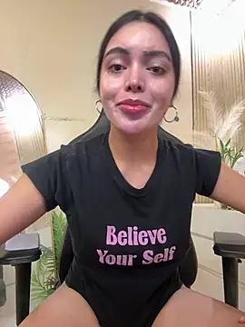 HotstuffCherrySummer online show from April 6, 2026, 10:27 am