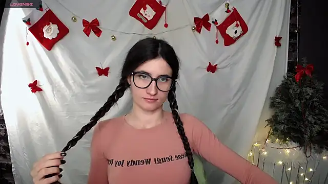 Snapshot of MaryEm976 chatting on December 30, 2024, 10:10 am MaryEm976 online show from December 30, 2024, 10:10 am