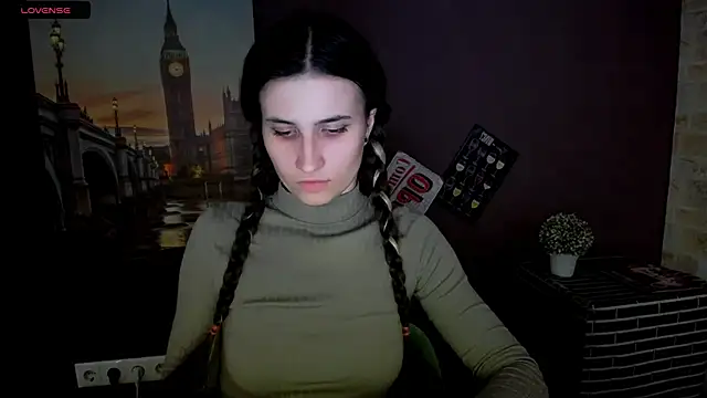 Snapshot of MaryEm976 chatting on January 22, 2025, 10:18 am MaryEm976 online show from January 22, 2025, 10:18 am