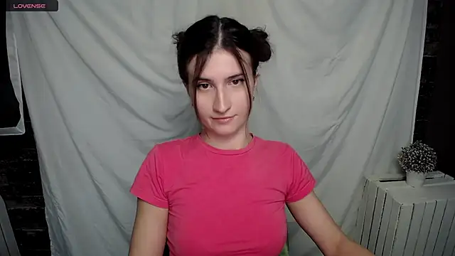 Snapshot of MaryEm976 chatting on January 27, 2025, 7:03 am MaryEm976 online show from January 27, 2025, 7:03 am