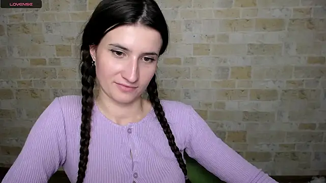 Snapshot of MaryEm976 chatting on February 10, 2025, 11:46 am MaryEm976 online show from February 10, 2025, 11:46 am