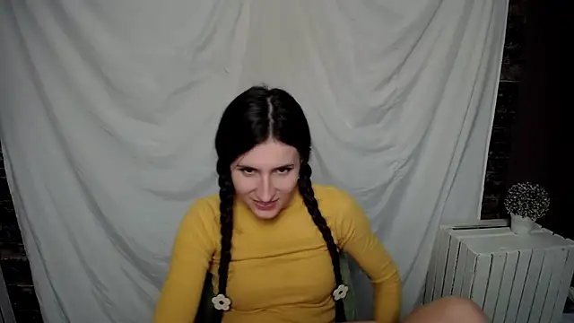 Snapshot of MaryEm976 chatting on February 16, 2025, 11:59 am MaryEm976 online show from February 16, 2025, 11:59 am