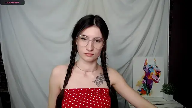 Snapshot of MaryEm976 chatting on March 10, 2025, 8:37 am MaryEm976 online show from March 10, 2025, 8:37 am