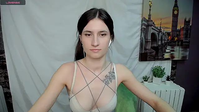 Snapshot of MaryEm976 chatting on March 15, 2025, 9:41 am MaryEm976 online show from March 15, 2025, 9:41 am