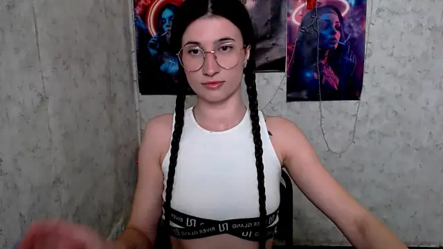 MaryEm976 online show from April 10, 2026, 5:34 am