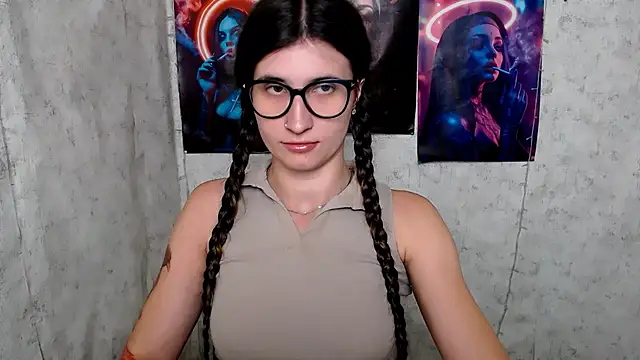 Snapshot of MaryEm976 chatting on July 12, 2026, 9:33 am MaryEm976 online show from July 12, 2026, 9:33 am