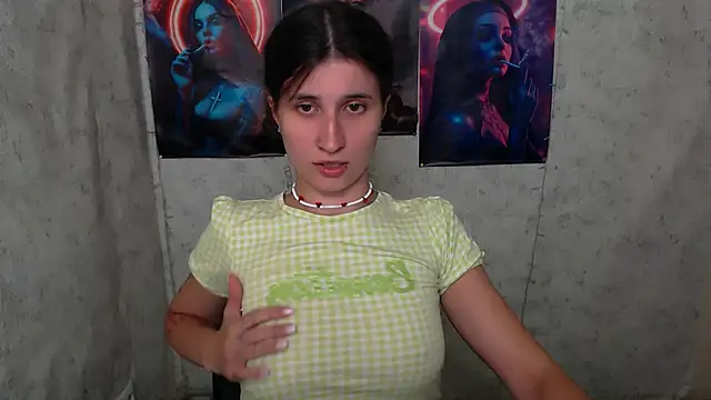 Snapshot of MaryEm976 chatting on July 19, 2026, 9:35 am MaryEm976 online show from July 19, 2026, 9:35 am