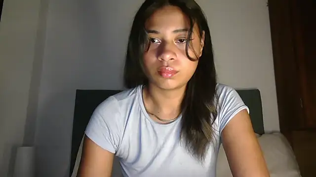Snapshot of dark_enchantress_ chatting on September 19, 2025, 1:40 am dark enchantress  online show from September 19, 2025, 1:40 am