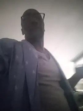 Snapshot of PartyAnimalfreak chatting on December 5, 2025, 3:41 pm PartyAnimalfreak online show from December 5, 2025, 3:41 pm