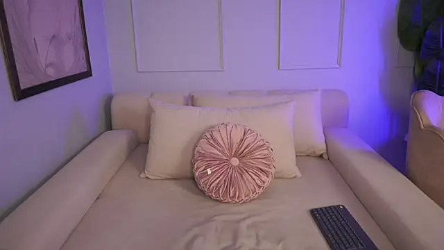 Lauraxx69 online show from January 27, 2025, 7:35 am