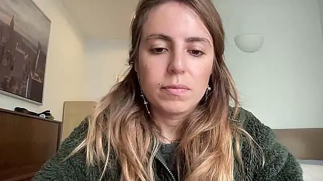 Mollyy998 online show from November 19, 2025, 12:16 pm