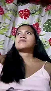 Snapshot of Sexiest_quen chatting on February 6, 2025, 8:23 pm Sexiest quen online show from February 6, 2025, 8:23 pm