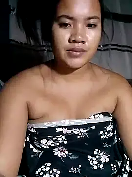 Snapshot of Sexiest_quen chatting on March 8, 2025, 8:03 pm Sexiest quen online show from March 8, 2025, 8:03 pm