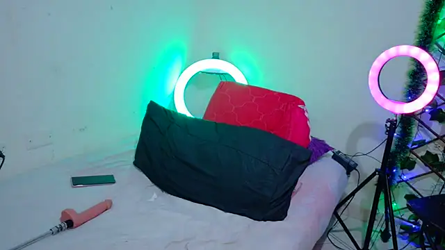 -Camila  online show from February 8, 2026, 3:59 pm