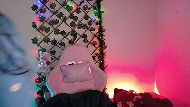 -Camila  online show from April 1, 2026, 3:42 pm