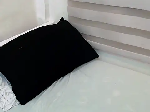 lady galacticax online show from April 10, 2026, 10:20 am