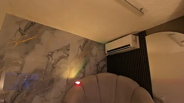 Katemoss70 online show from April 11, 2026, 12:20 pm