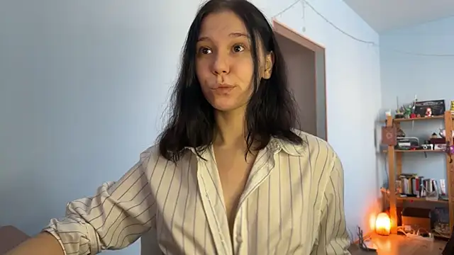 pinkdolly18 online show from February 4, 2026, 10:54 am