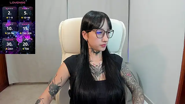 xisisxx online show from March 17, 2025, 11:11 pm