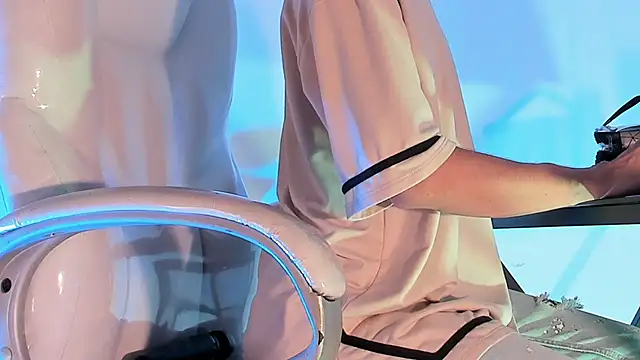 ArchieCollins online show from November 8, 2025, 9:13 pm